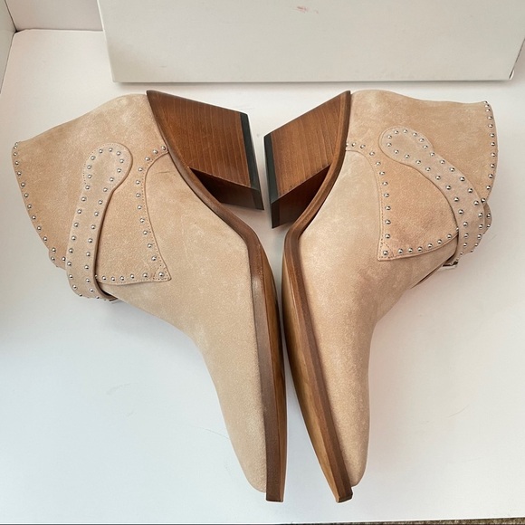 GIVENCHY Elegant Studded suede ankle boots Nude Western bootie southwest - Picture 8 of 16